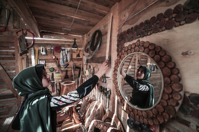 Gazzeli kardeşlerin ahşap tasarımları gelir kapısı oldu