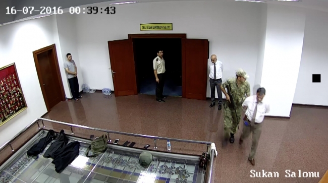 Darbecilerin TEM Daire Başkanı Aslan'ı infaza götürme anları ortaya çıktı