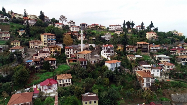 Tarihi dokusuyla ziyaretçilerin gözdesi: Trabzon Ortamahalle