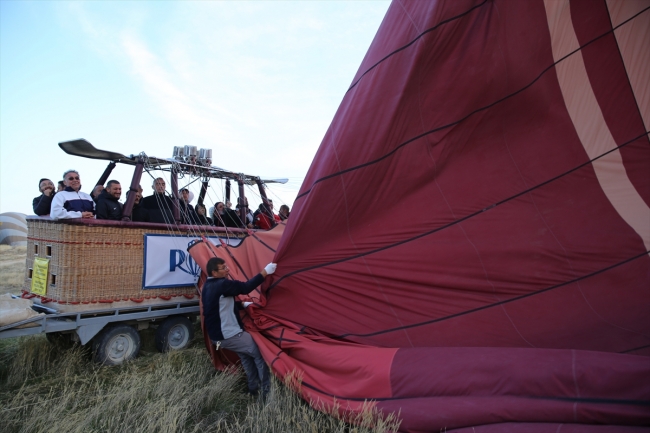 Kültür ve Turizm Bakanı Ersoy Kapadokya'yı kuş bakışı izledi