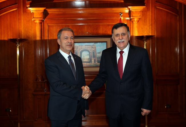 Milli Savunma Bakanı Hulusi Akar Libya'da