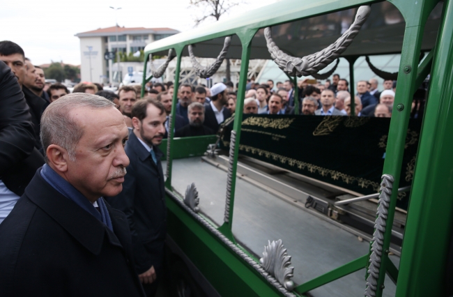 İş insanı Abdullah Tivnikli son yolculuğuna uğurlandı