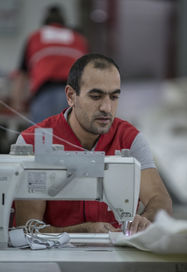 Türk Kızılayından ihtiyaç sahiplerine çadır desteği