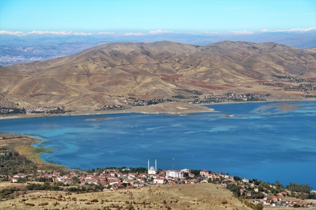 Hazar Gölü yeniden mavi bayrak almaya hazırlanıyor