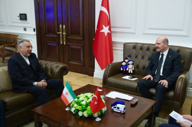 Bakan Soylu İran'ın Ankara Büyükelçisi Fard'ı kabul etti