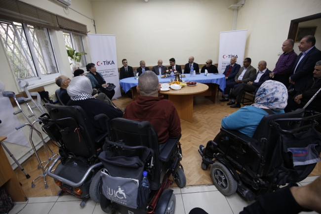 TİKA'dan Filistinli fiziksel engellilere ekipman desteği