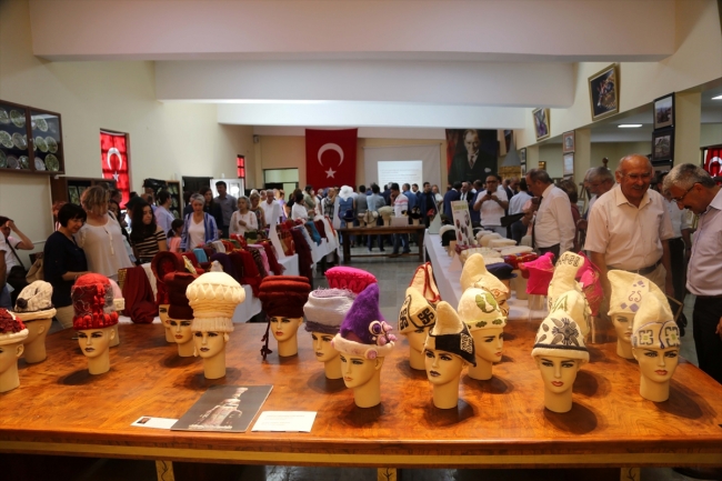 2 bin 300 yıllık şapkalar yeniden tasarlanıyor
