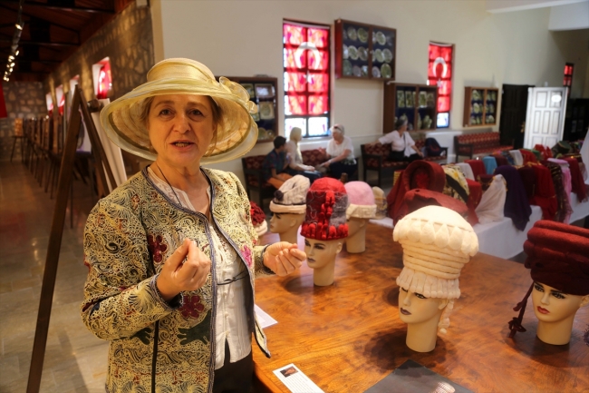 2 bin 300 yıllık şapkalar yeniden tasarlanıyor