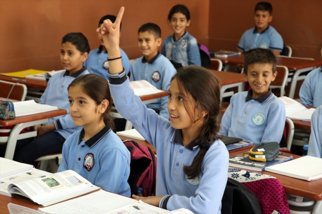 Aydın'da öğrenciler derse müzikli egzersizle başlıyor