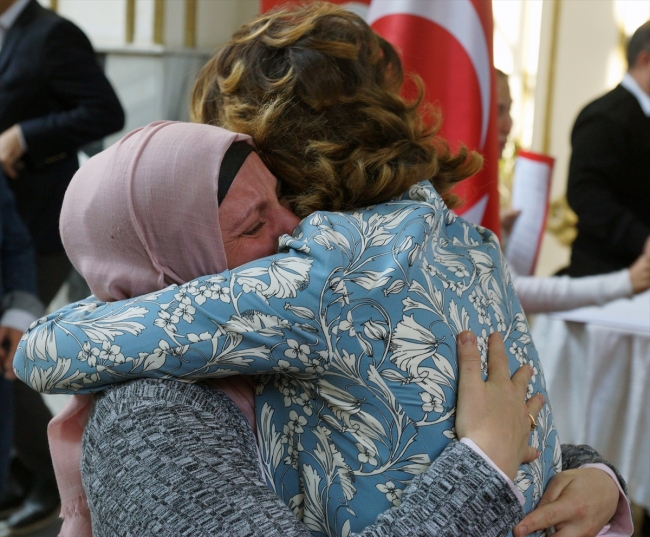 İzmir'de organ bağışlayan ailelerle nakil olan hastalar buluştu