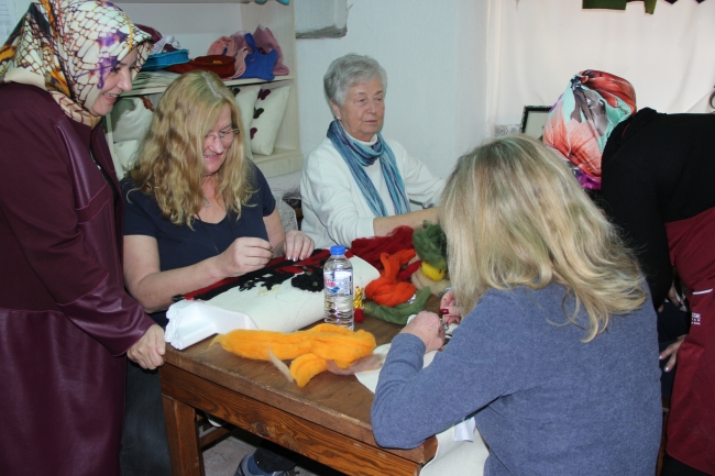 Alman kadınlar Türk geleneksel el sanatlarını öğreniyor