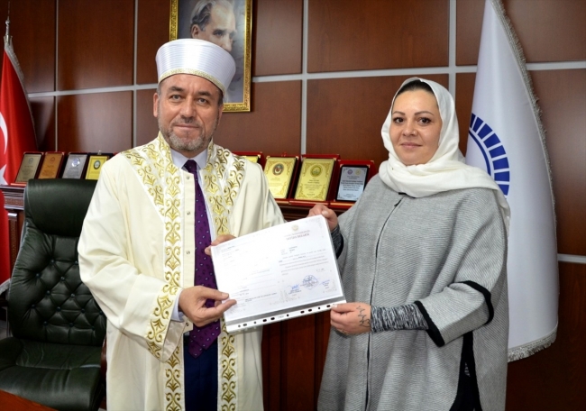 Alman Maria Hild Nevşehir'de Müslüman oldu