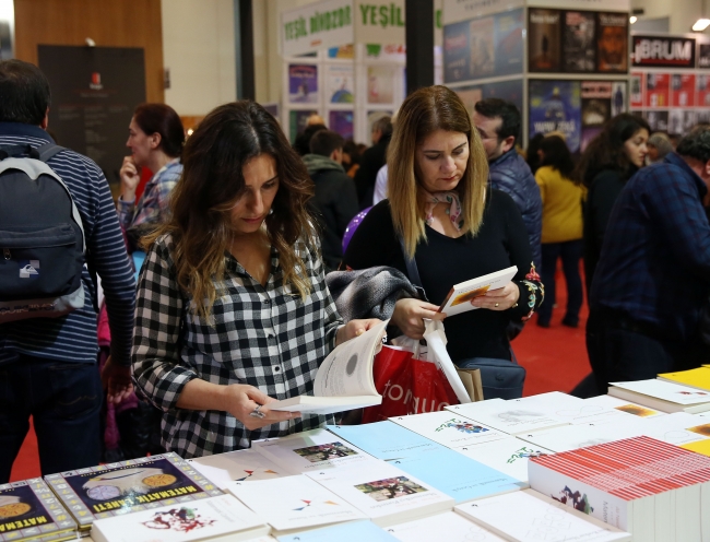 37. Uluslararası İstanbul Kitap Fuarını 611 bin okur ziyaret etti