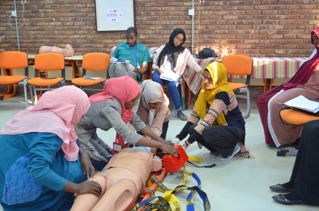 TİKA'nın yetiştirdiği 28 Sudanlı sağlık personeli göreve başladı