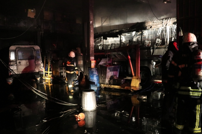 Bursa'da iş yeri yangını