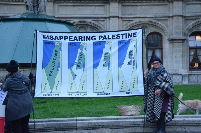 Avusturya Başbakanı Kurz Müslüman göçmenleri hedef aldı