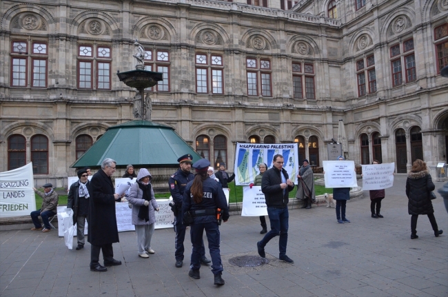 Avusturya Başbakanı Kurz Müslüman göçmenleri hedef aldı