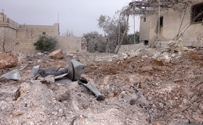 Esed rejiminden İdlib'e saldırı: 5 ölü