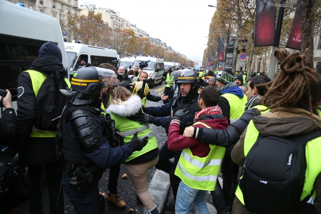 Avrupa Birliği, Fransa'daki şiddet olaylarına sessiz kaldı