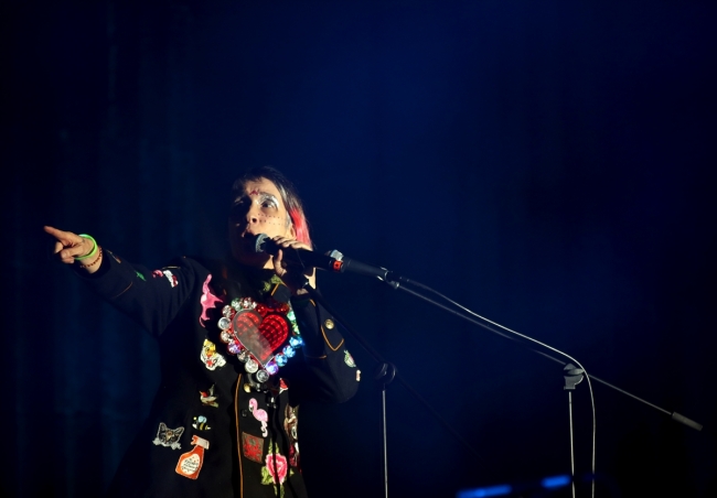 Kolombiya'da kadına şiddete karşı farkındalık konserinde Guinness rekoru