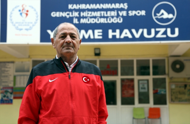 Gecesini gündüzünü engellilere adadı