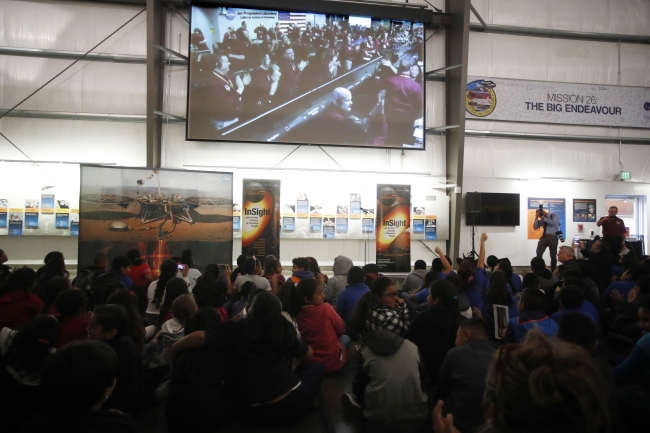 NASA'nın keşif aracı InSight Mars'a iniş yaptı