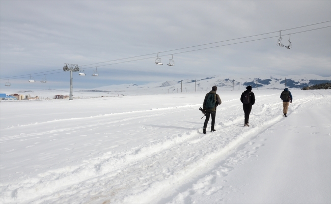 Uzun pistleriyle öne çıkan Cıbıltepe Kayak Merkezi yeni sezona hazır