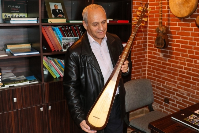 Nahçıvan'da yapılan "Türk Dünyası Birliği" isimli enstrümana yoğun ilgi