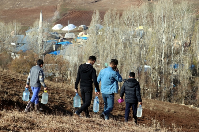 Tuz ihtiyaçlarını kuyudan karşılıyorlar