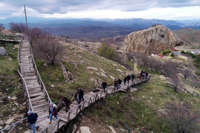 İnanç ve kültürel değerleriyle fotoğrafçıların gözdesi: Diyarbakır