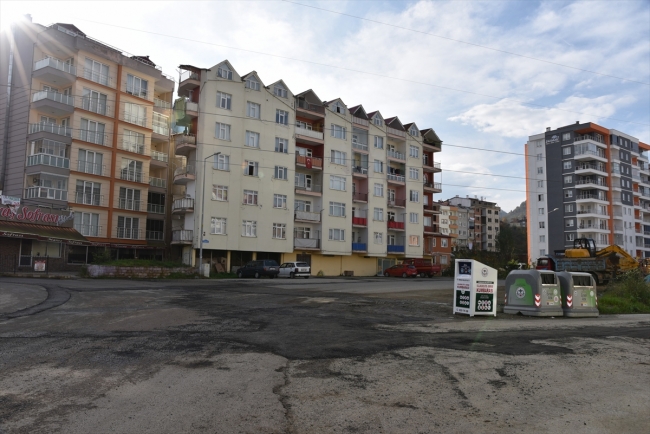 Giresun'da giysi ve ayakkabılar çöpe değil kumbaraya atılacak