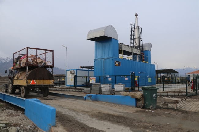 40 yıl çöp depolanan alanda elektrik enerjisi üretilecek