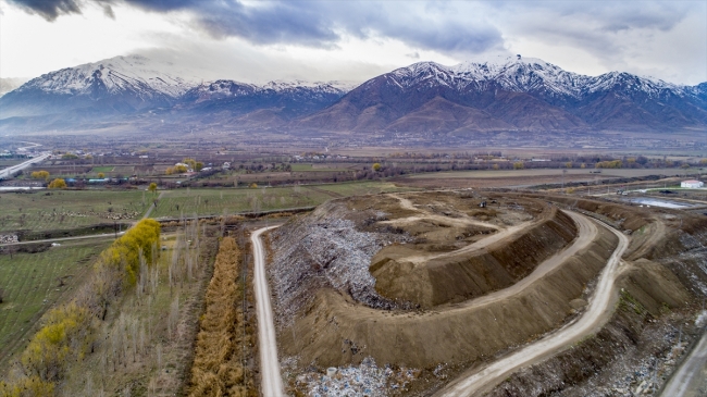 40 yıl çöp depolanan alanda elektrik enerjisi üretilecek