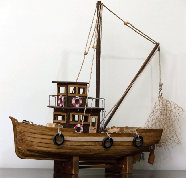 Ahşap atıklar Ömer Şavlı'nın ellerinde sanat eserine dönüşüyor