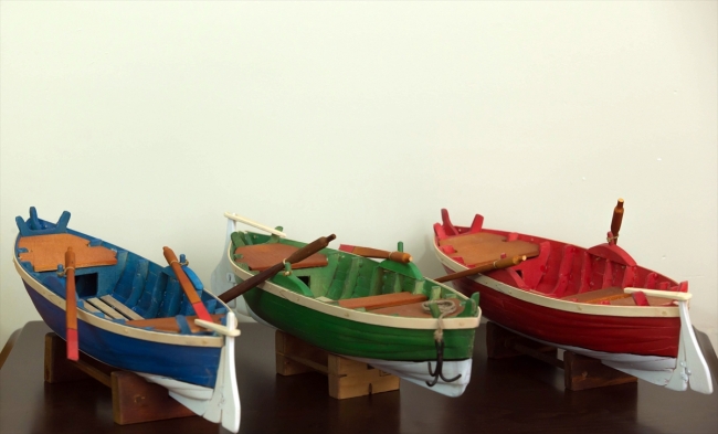 Ahşap atıklar Ömer Şavlı'nın ellerinde sanat eserine dönüşüyor