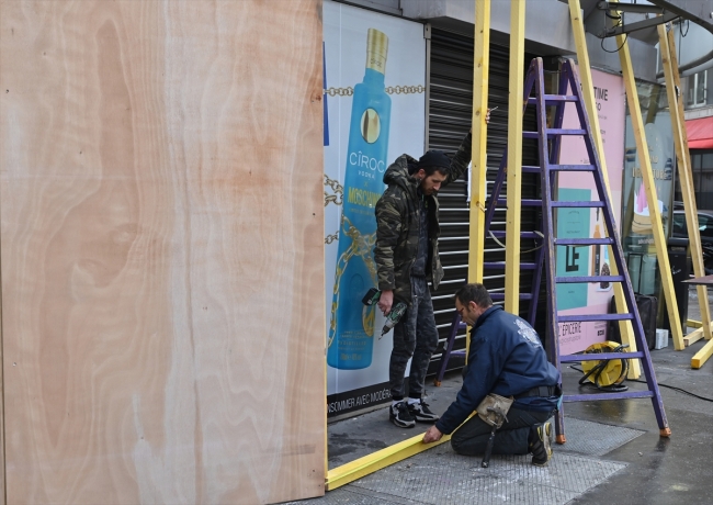 Fransa, "Olağanüstü Cumartesi"ye hazırlanıyor