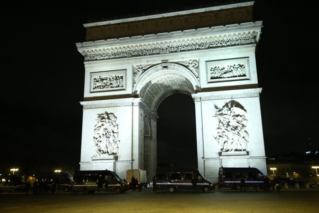 Fransa'da kırmızı alarm: Güvenlik tedbirleri en üst seviyede