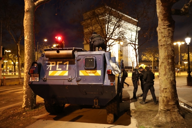 Fransa'da kırmızı alarm: Güvenlik tedbirleri en üst seviyede