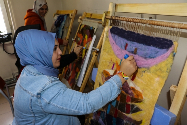 Ata mirası "keçe işleme sanatı" geleceğe taşınıyor