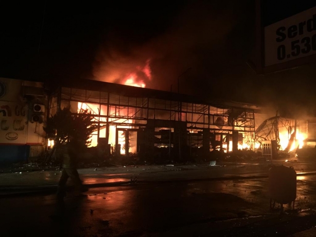 Bandırma Örnek Sanayi Sitesi'nde yangın