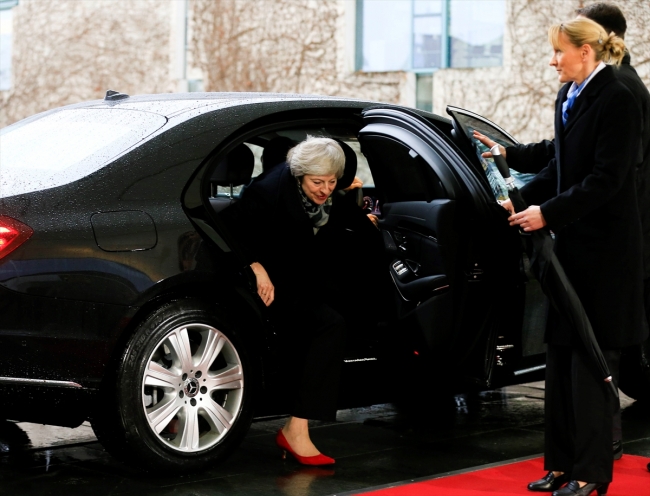 İngiltere Başbakanı May'den Brexit diplomasisi