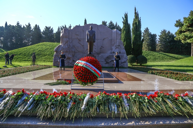 Haydar Aliyev vefatının 15'inci yılında anılıyor