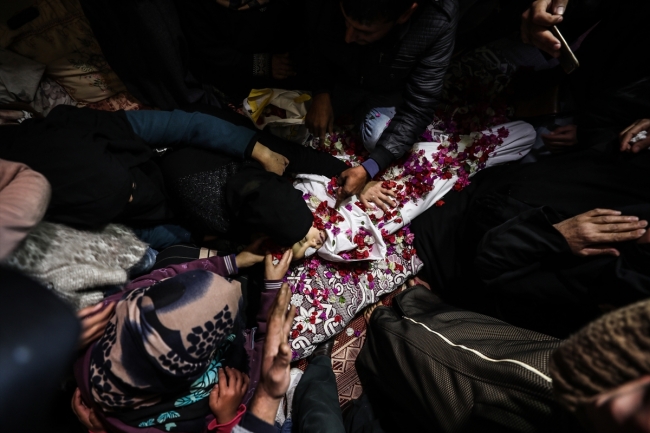 4 yaşındaki şehit Filistinli son yolculuğuna uğurlandı