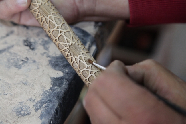 Selçuklu motiflerini bastona yansıtıyor