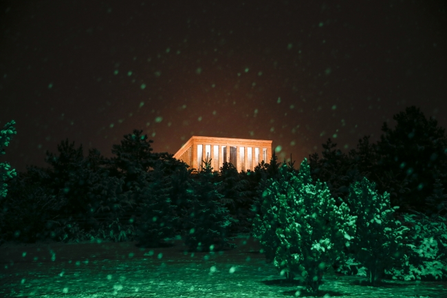 Ankara beyaza büründü