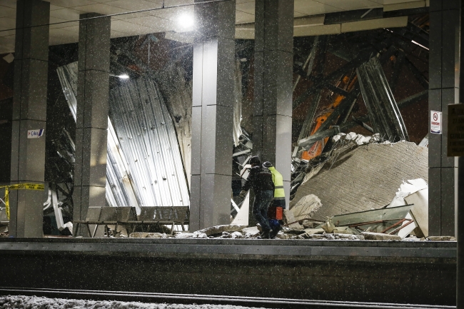 YHT kazasında enkaz kaldırma çalışmasına ara verildi