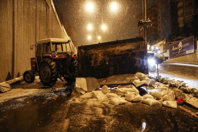Ankara beyaza büründü