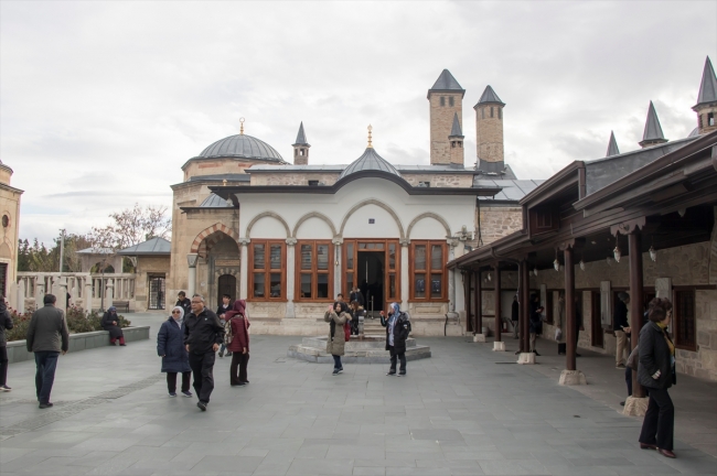 Mevlana Müzesi "gel" çağrısıyla milyonları ağırlıyor