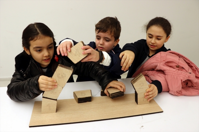 Matematiğe farklı bir bakış açısı getiren "gezici tır"