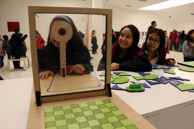 Matematiğe farklı bir bakış açısı getiren "gezici tır"